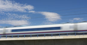 Renfe va a incorporar 15 nuevos trenes AVE (iStock)