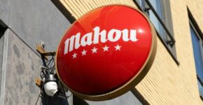 Mahou busca personal repartidores, operarios y promotores(Adobe Stock)