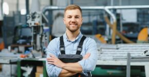 Nuevas ofertas de empleo del SEPE para quienes buscan trabajo sin experiencia (Adobe Stock)