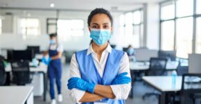 Ilunion busca operarios/as de limpieza y lavandería (Adobe Stock)